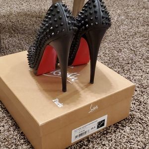 Christian Louboutin alti nappa spikes